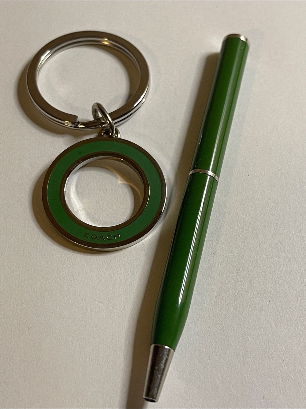 COACH Green Enamel Circle Keyring and Coach Pen